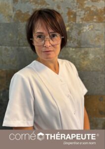 Portrait de Sabrina SAURA esthéticienne et corneotherapeute